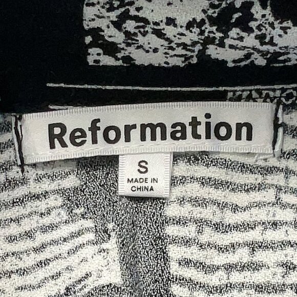 Reformation Cuba Top in Magazine Size S - Picture 13 of 14